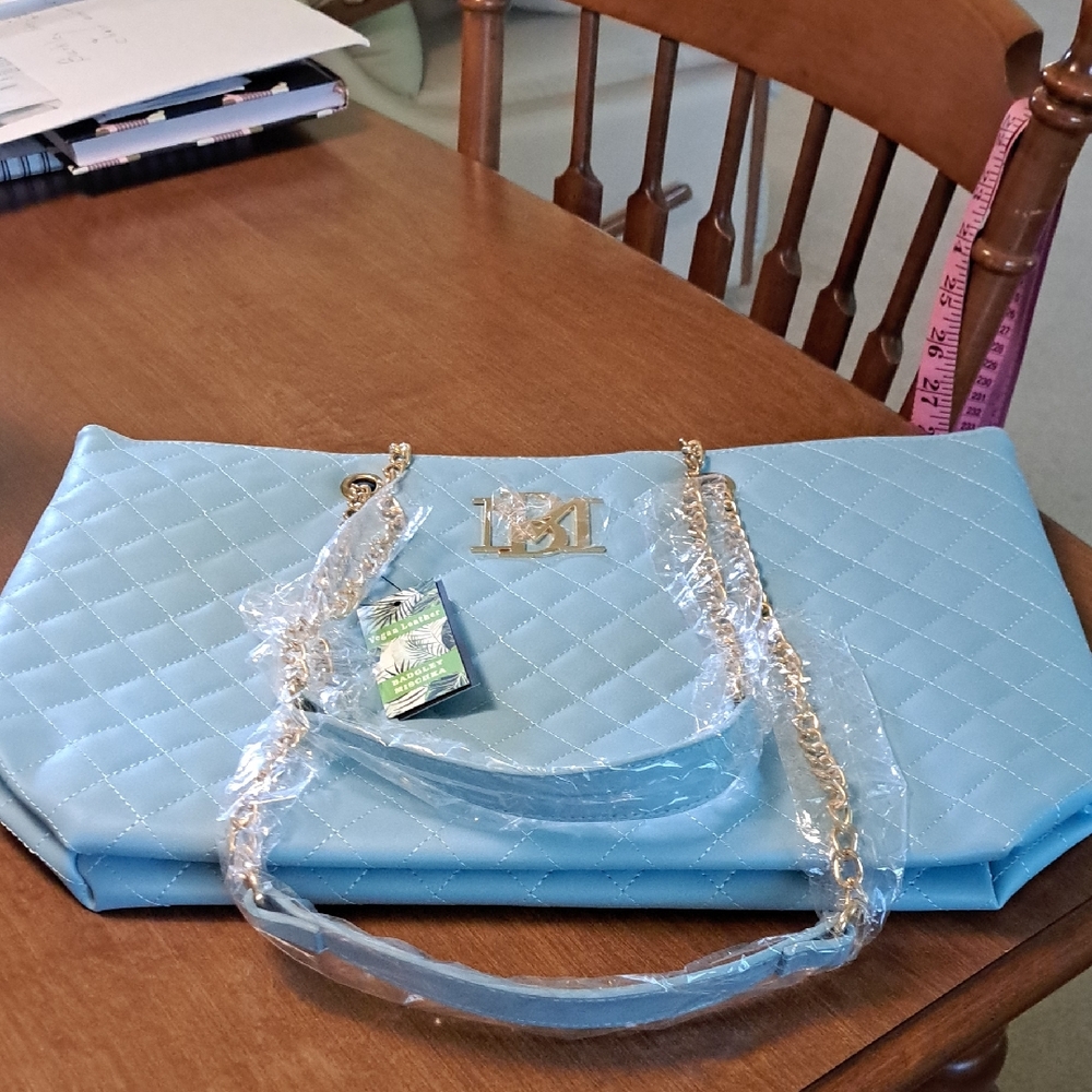 Badgley Mischka Tote Light Blue Quilted Handbag with Gold Chain